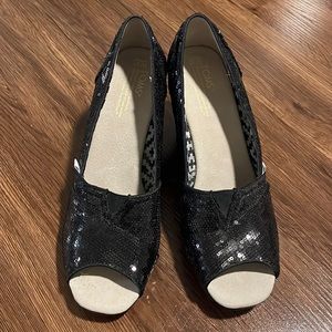 TOMS, Sequin Wedge Heeled Sandal, Women’s Size 9.5, Black